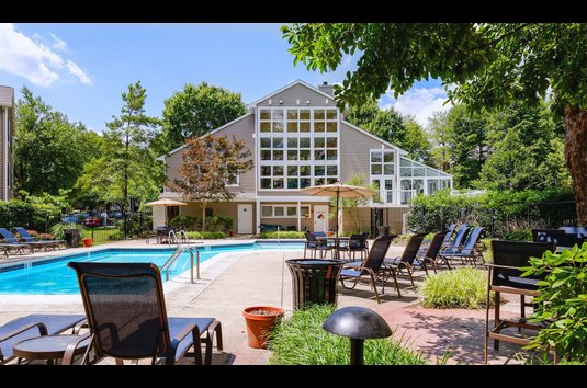 Burke Shire Commons Apartments - 87 Reviews | Burke, VA Apartments for