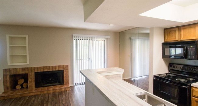 Arden Hills 36 Reviews Tulsa Ok Apartments For Rent Apartmentratings C