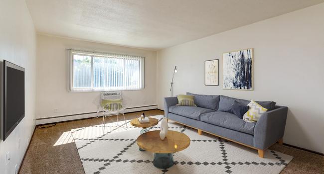 University Manor Apartments Reviews Cedar Falls IA 1939 College