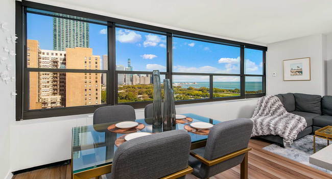 Eleven Thirty is steps from Lake Michigan, Grant Park and all that downtown Chicago has to offer.