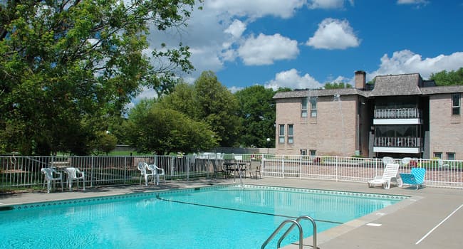 Valley View Apartments - Golden Valley MN