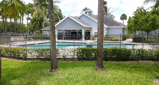 Madison Chase Apartments - West Palm Beach FL