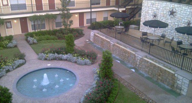 Terraces On Brompton 168 Reviews Houston Tx Apartments For