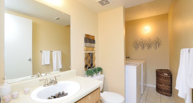 Camelot Apartments - 273 Reviews | Yuma, AZ Apartments for Rent