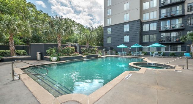 SKYE of Turtle Creek Apartments 106 Reviews Dallas, TX