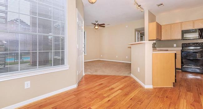 Morgan Oaks Apartments 9 Reviews Alvin Tx Apartments For Rent