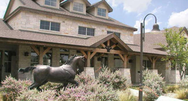 Riverhorse Ranch Apartments - Pflugerville TX