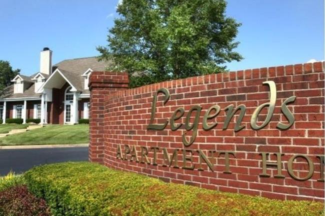 The Legends at Indian Springs - 88 Reviews | Louisville, KY Apartments