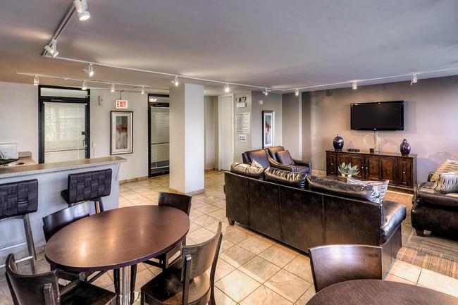 Prairie Shores Apartments - 972 Reviews | Chicago, IL Apartments for