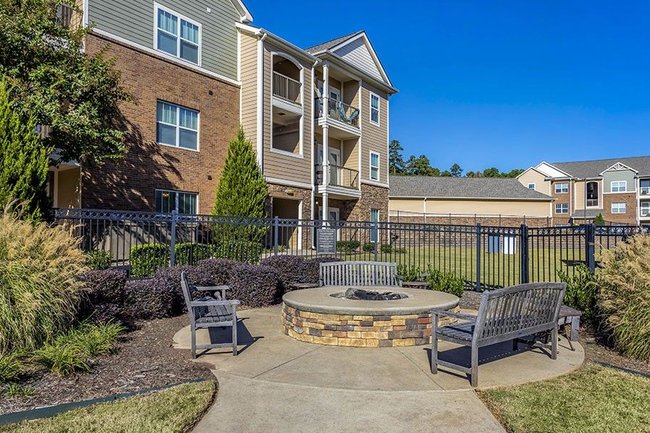 Chenal Pointe at the Divide - 97 Reviews | Little Rock, AR Apartments