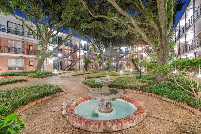 Allen House Apartments 197 Reviews Houston Tx For Manager Uploaded Photo Of Allen House Apartments In Houston Tx