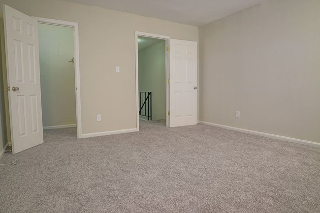 Diamond Springs Apartments - 64 Reviews | Virginia Beach, VA Apartments