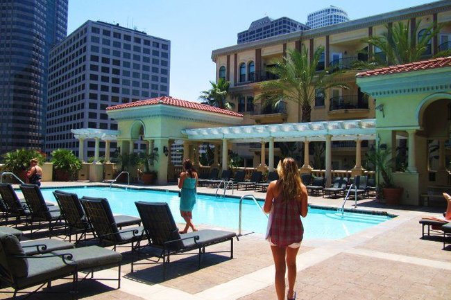 Piero Apartments 302 Reviews Los Angeles Ca For Rent Resident Photo Of Piero Apartments In Los Angeles Ca